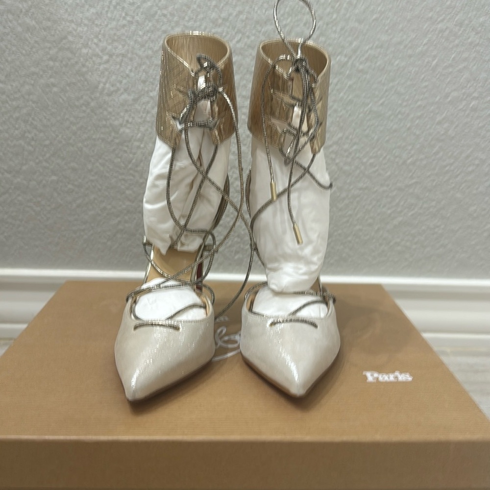 Christian Louboutin size 6. Excellent quality